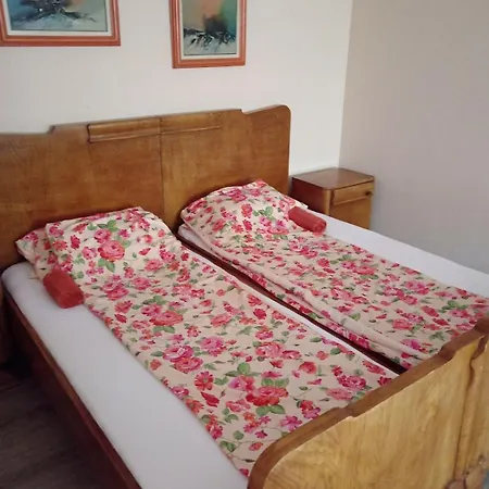 Etno Dusnik Gadzin Han